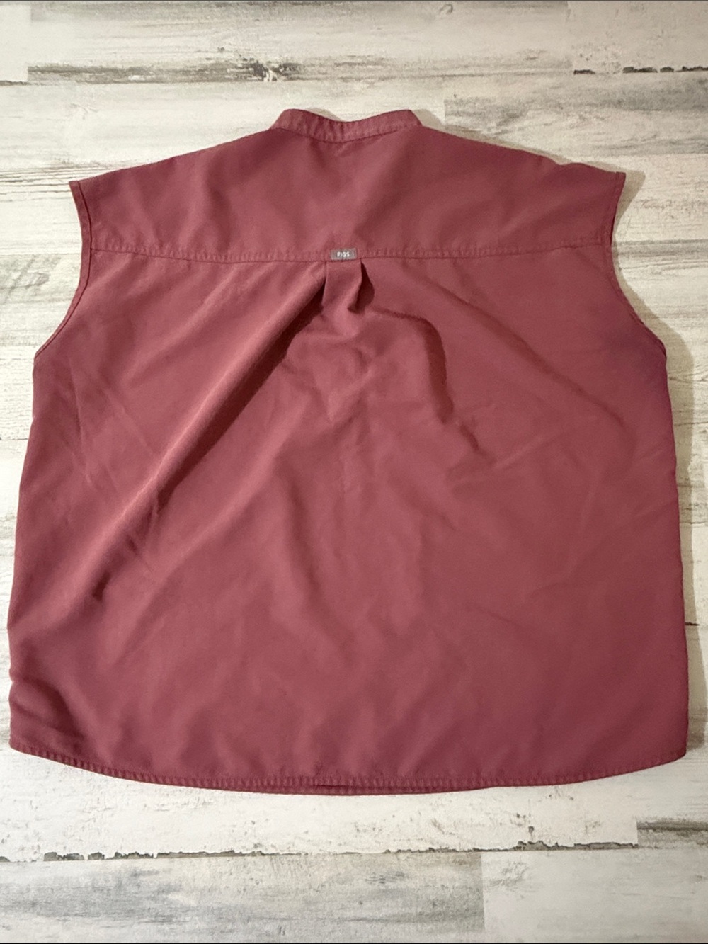 Figs Sleeveless Scrub Top - Mauve Size XL - Picture 4 of 9